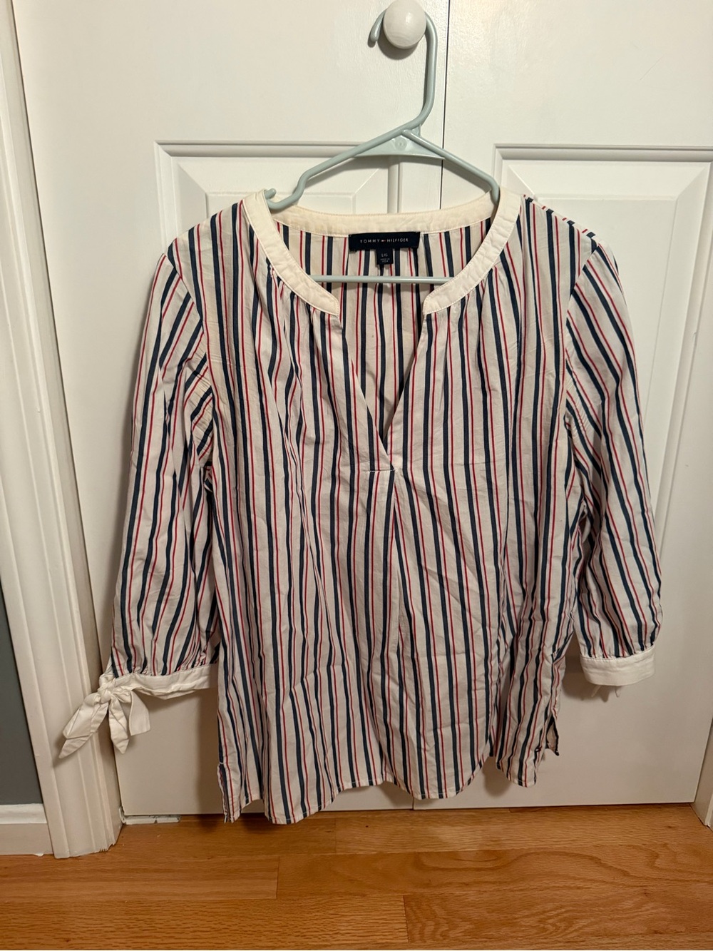 Tommy Hilfiger White Striped V-Neck Tie-Sleeve Tunic with Navy & Red Stripes